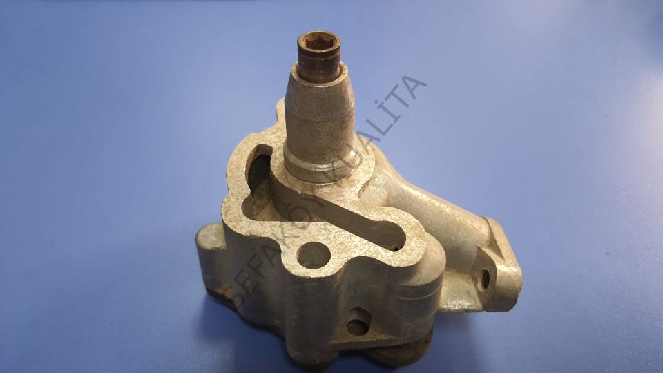 FORD TRANSİT 65/77  İNGİLİZ V4 YAĞ POMPASI   (ELDEN GEÇMESİ  LAZIM )