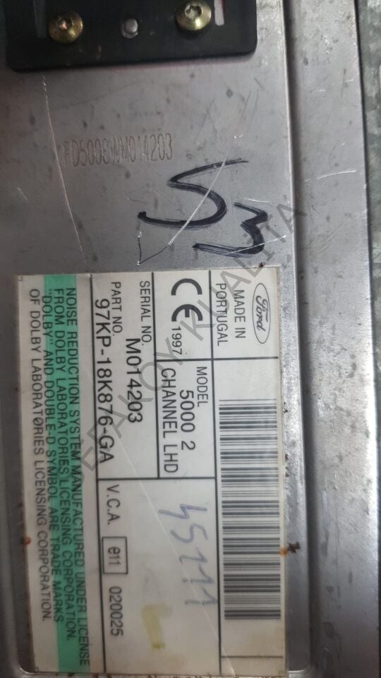 FORD KA  RADYO KASET ÇALAR